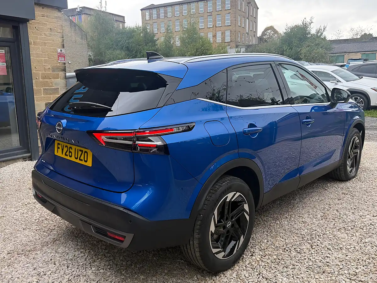 Used 2026 Nissan Qashqai N-Connecta Blue - Interior and Exterior details 7