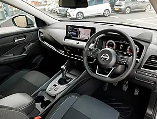 Used 2026 Nissan Qashqai N-Connecta Grey - Interior and Exterior details 4