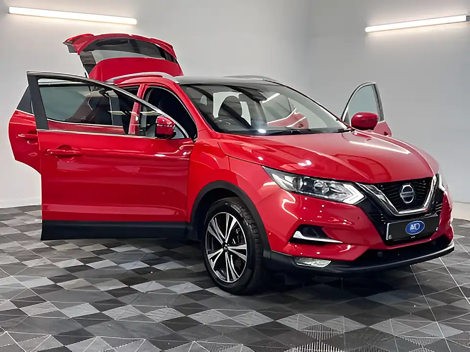 Used 2026 Nissan Qashqai N-Connecta Red - Interior and Exterior details 15