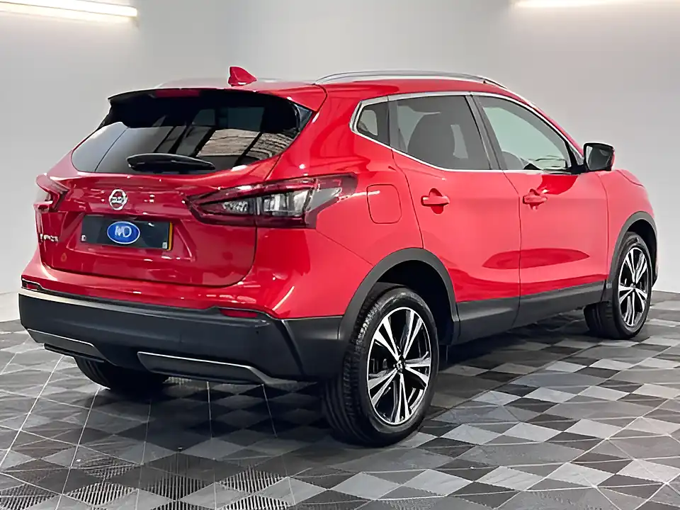 Used 2026 Nissan Qashqai N-Connecta Red - Interior and Exterior details 3