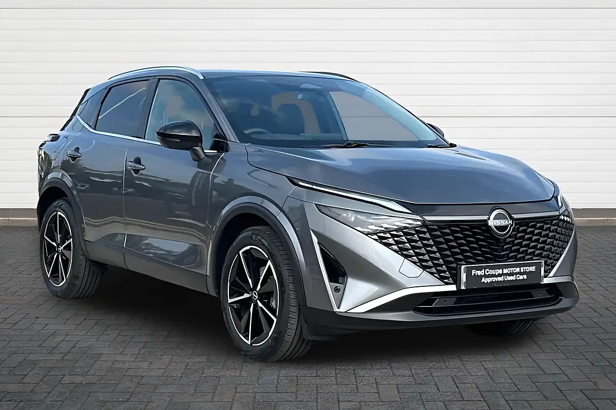 Used 2026 Nissan Qashqai Tekna Gun Metal - Front View