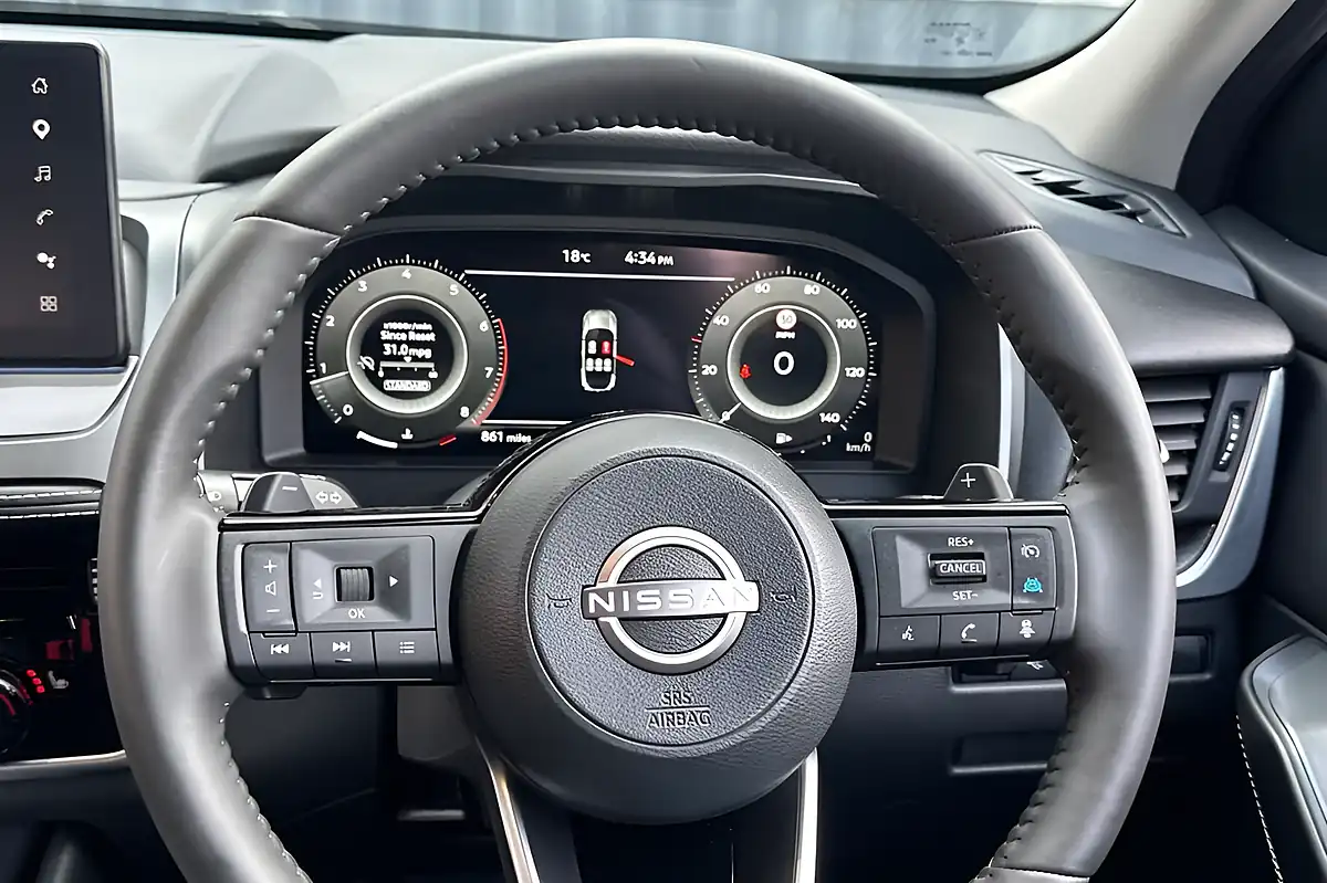 Used 2026 Nissan Qashqai Tekna Gun Metal - Interior and Exterior details 10