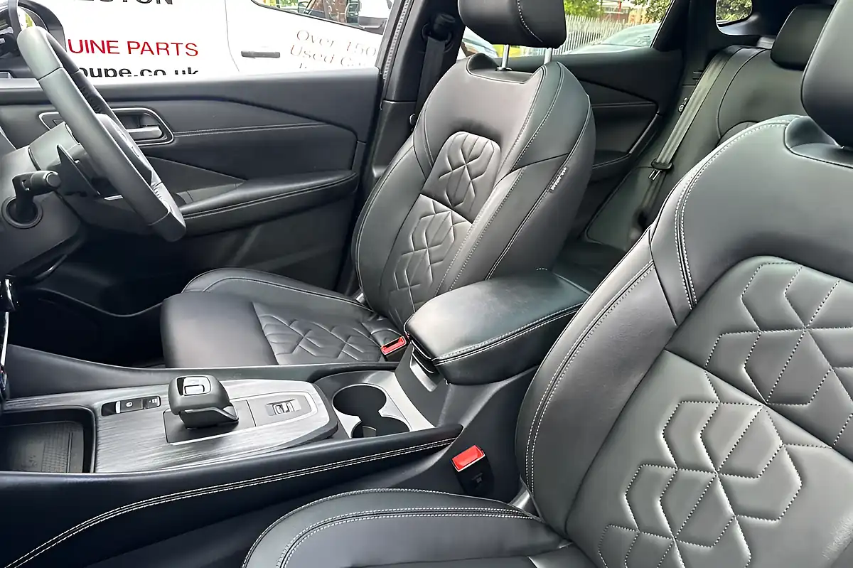 Used 2026 Nissan Qashqai Tekna Gun Metal - Interior and Exterior details 11