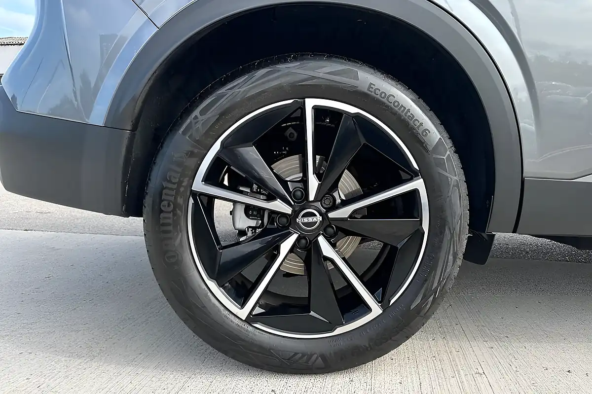Used 2026 Nissan Qashqai Tekna Gun Metal - Interior and Exterior details 12