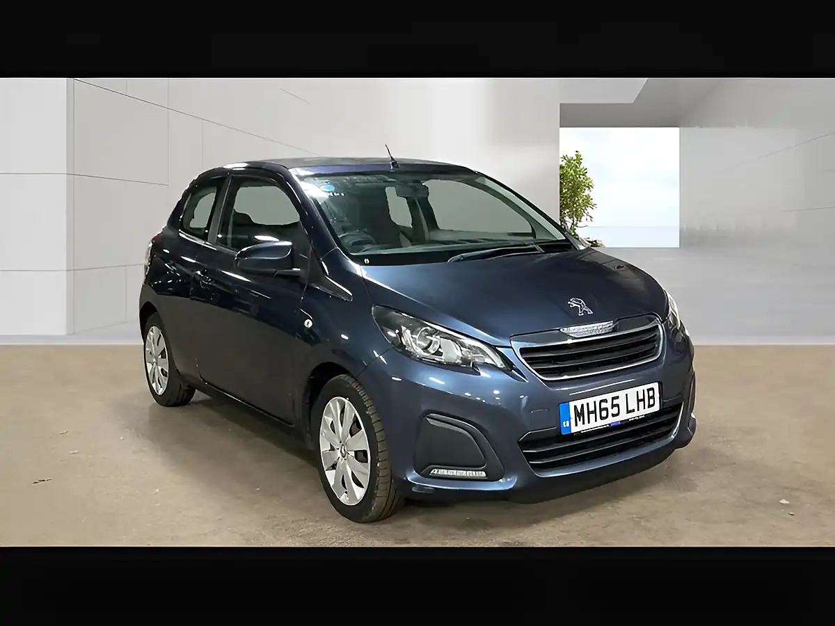 Used 2026 Peugeot 108 Active Top Blue - Front View