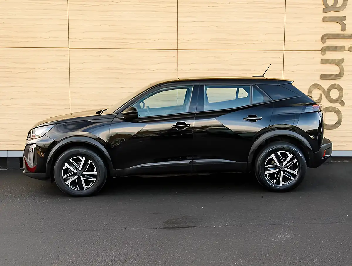 Used 2026 Peugeot 2008 Active Black - Interior and Exterior details 9