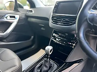 Used 2026 Peugeot 2008 Allure Black - Interior and Exterior details 15