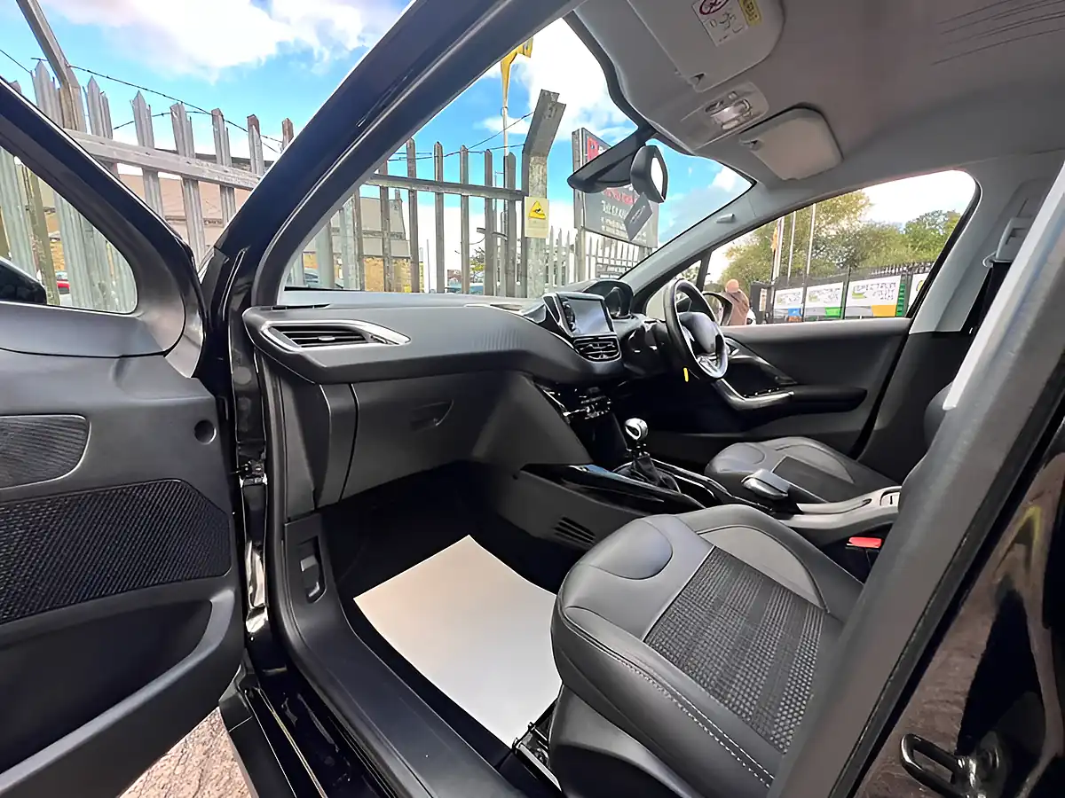 Used 2026 Peugeot 2008 Allure Black - Interior and Exterior details 18