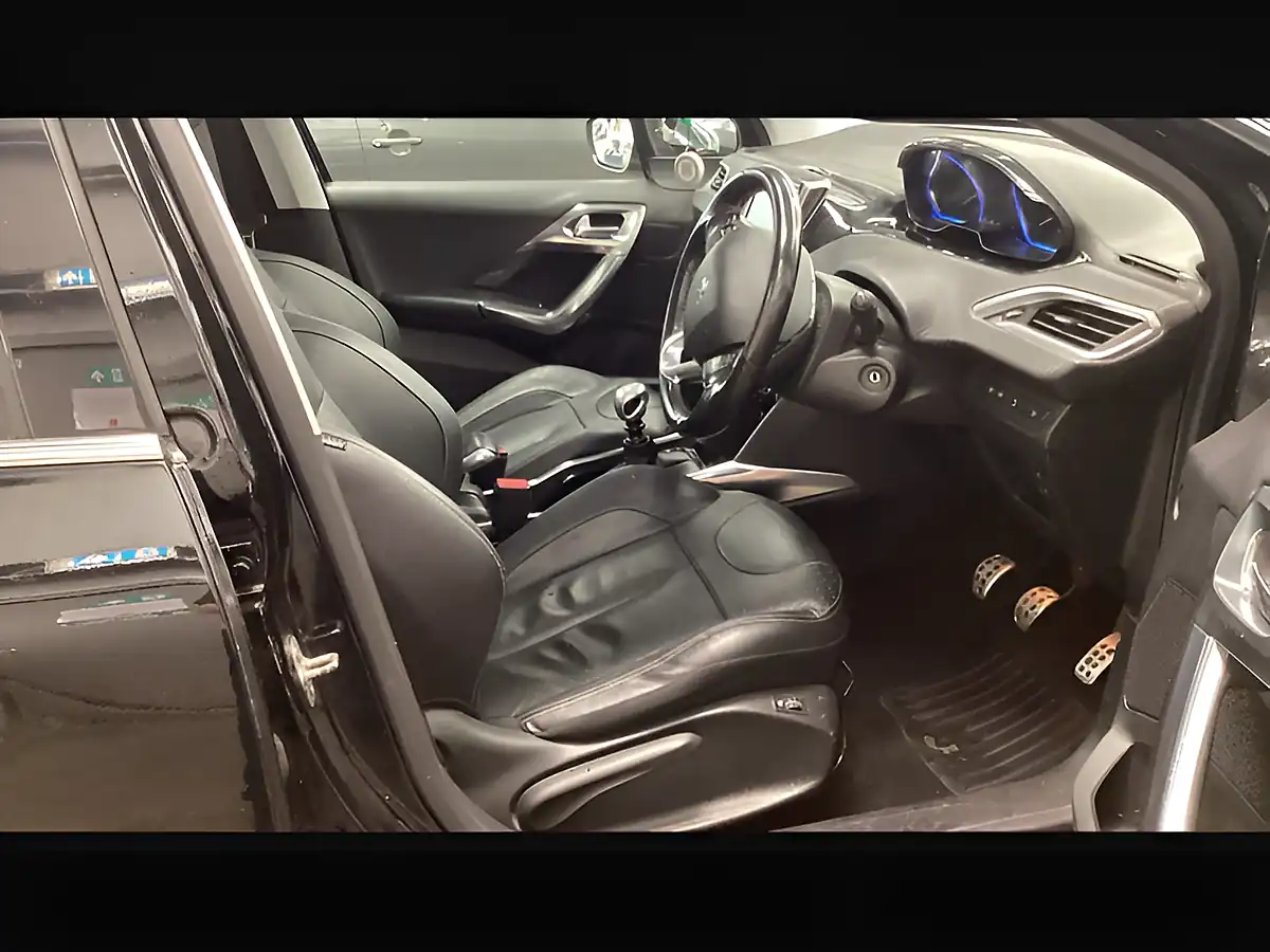 Used 2026 Peugeot 2008 Feline Mistral Black - Interior and Exterior details 17