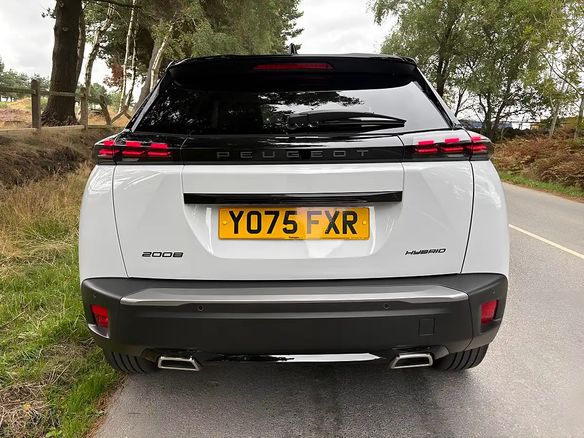 Used 2026 Peugeot 2008 GT Premium White - Interior and Exterior details 8