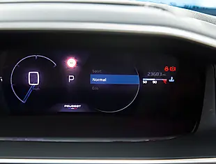 Used 2026 Peugeot 2008 GT Vertigo Blue - Interior and Exterior details 18