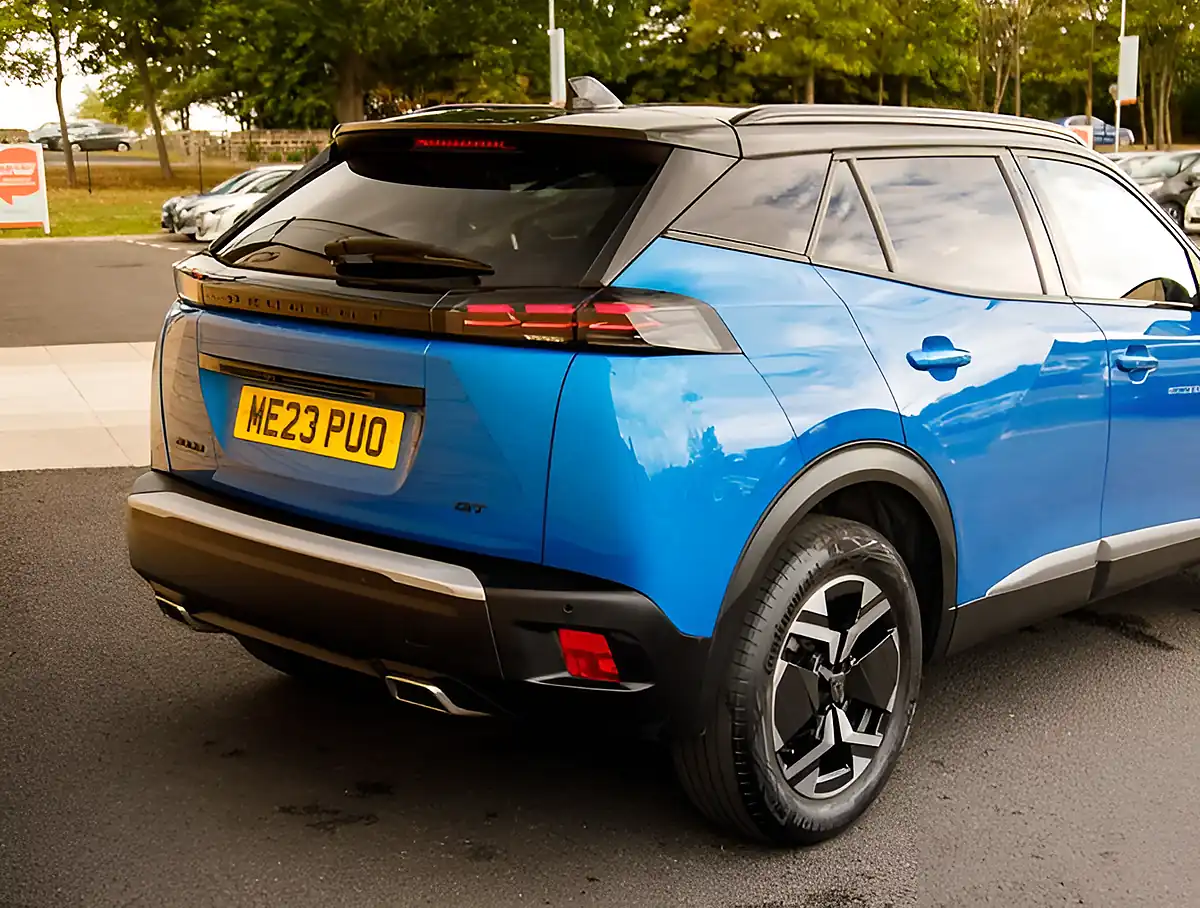 Used 2026 Peugeot 2008 GT Vertigo Blue - Interior and Exterior details 5