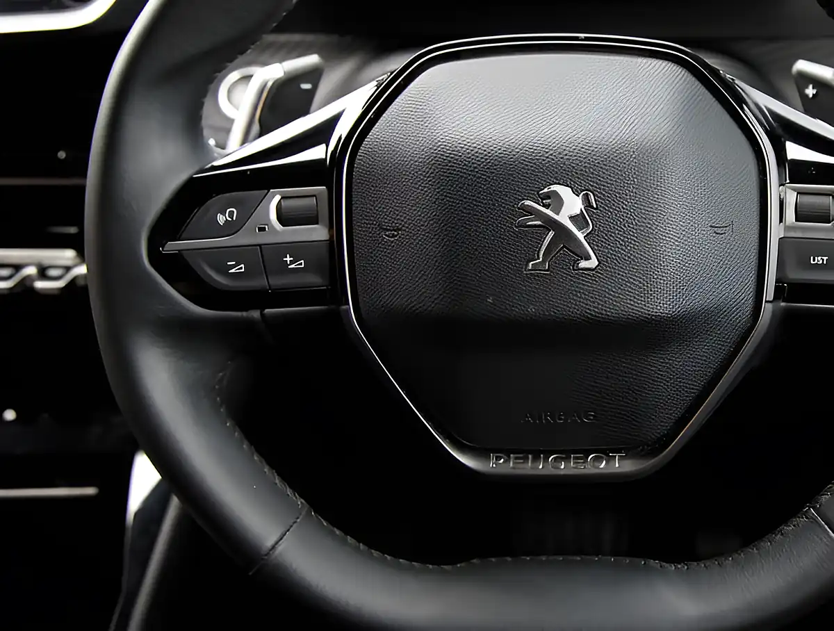 Used 2026 Peugeot 208 Allure Premium S/S Grey - Interior and Exterior details 12