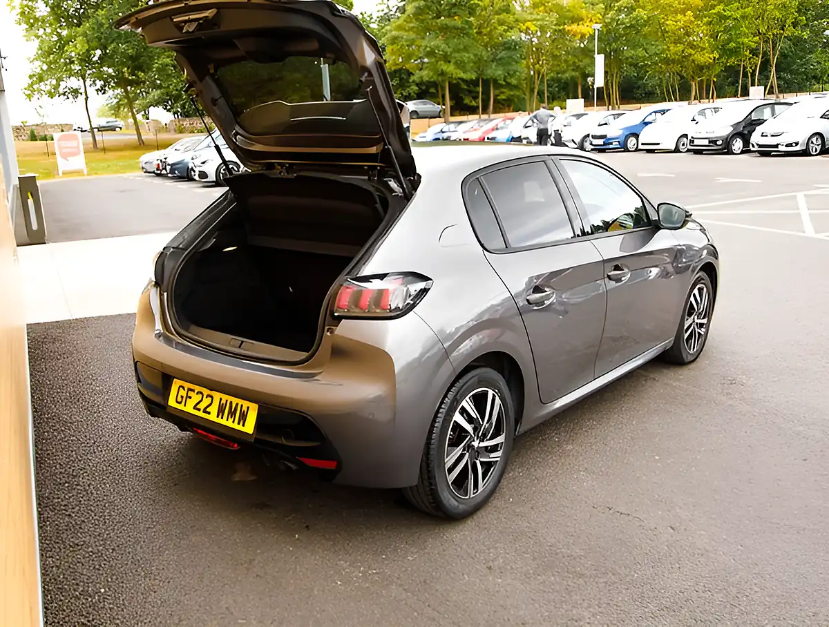 Used 2026 Peugeot 208 Allure Premium S/S Grey - Interior and Exterior details 20