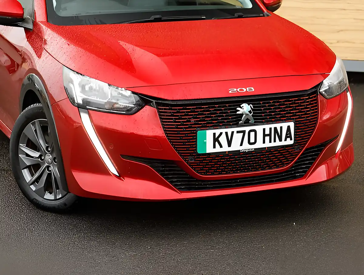 Used 2026 Peugeot 208 Allure Red - Interior and Exterior details 10