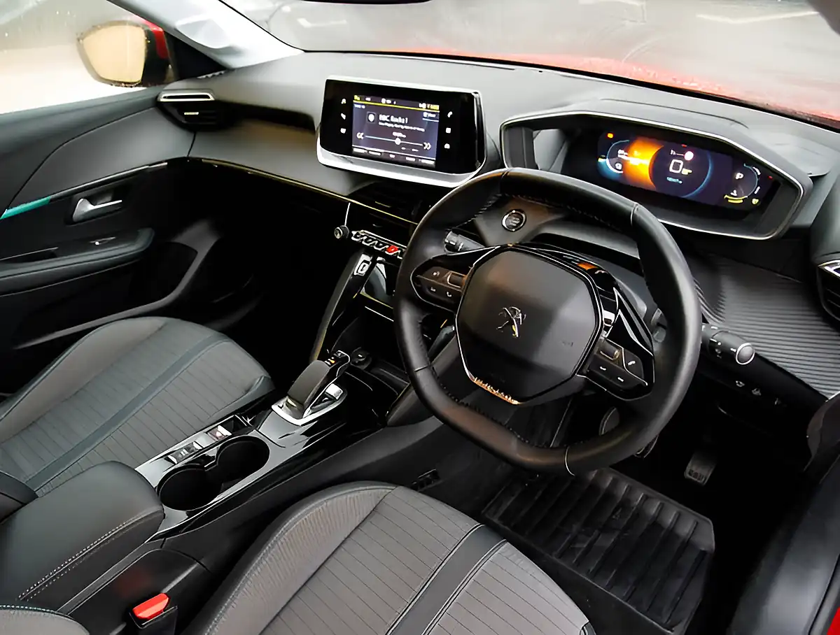 Used 2026 Peugeot 208 Allure Red - Interior and Exterior details 4