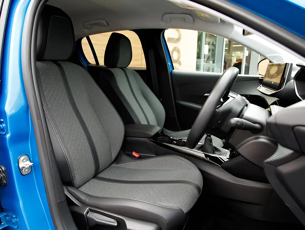 Used 2026 Peugeot 208 Allure S/S Vertigo Blue - Interior and Exterior details 17