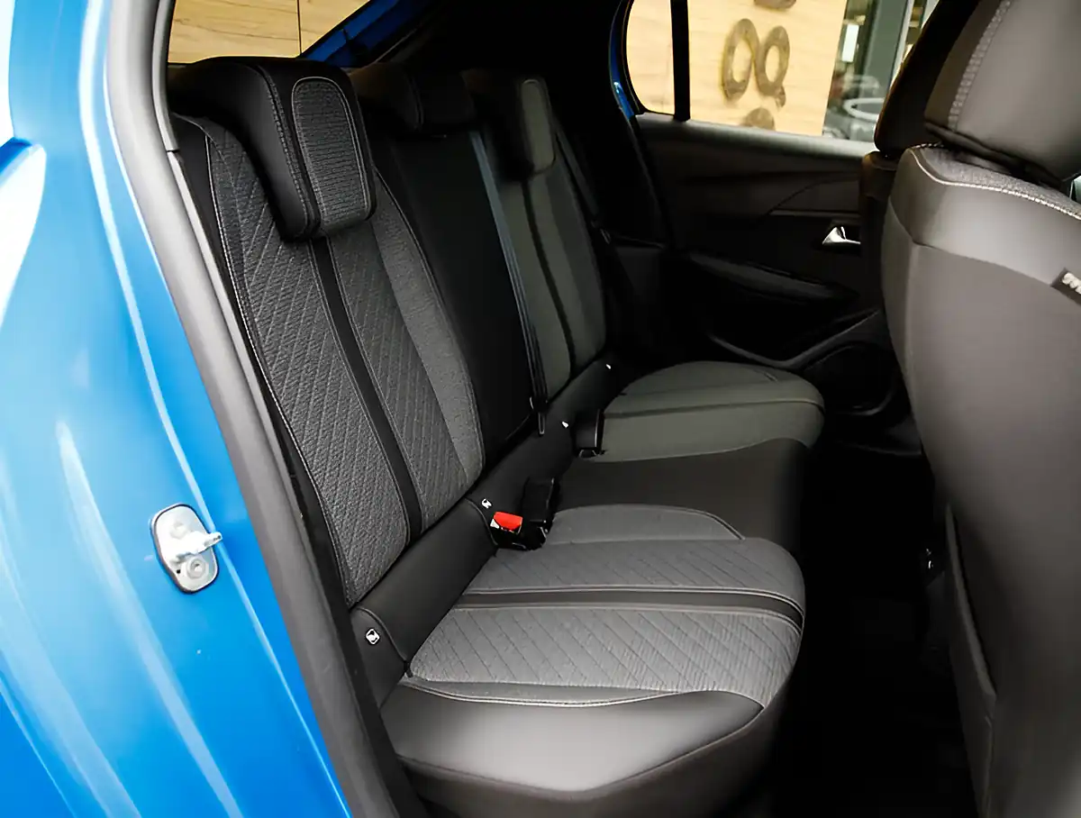 Used 2026 Peugeot 208 Allure S/S Vertigo Blue - Interior and Exterior details 19