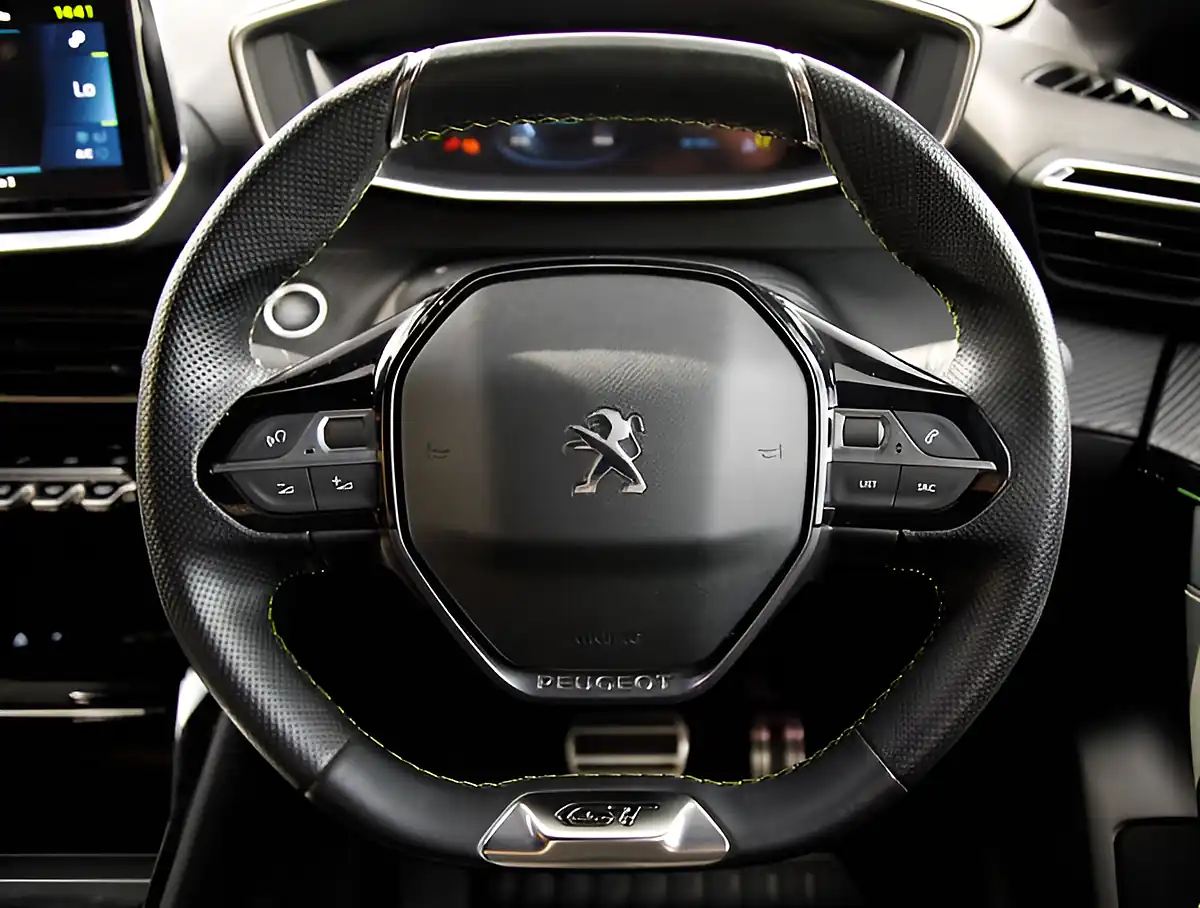 Used 2026 Peugeot 208 GT White - Interior and Exterior details 13