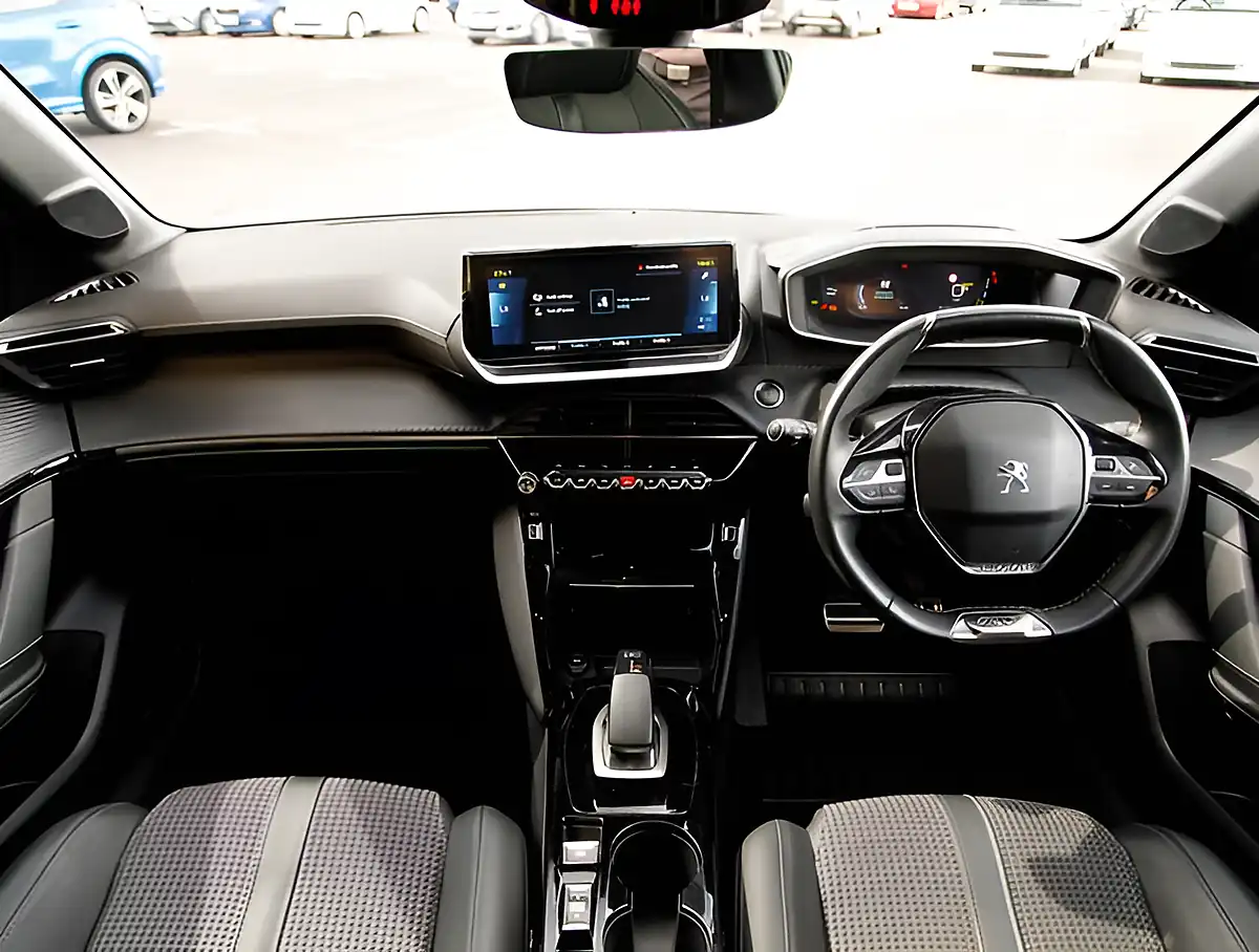 Used 2026 Peugeot 208 GT White - Interior and Exterior details 3