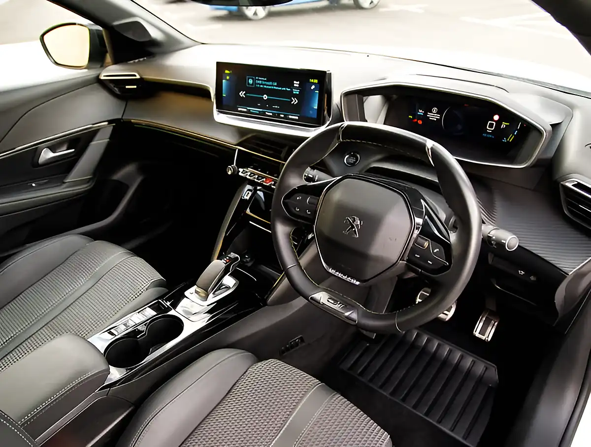 Used 2026 Peugeot 208 GT White - Interior and Exterior details 4