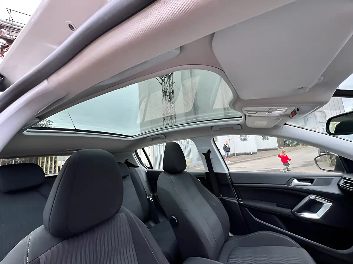 Used 2026 Peugeot 308 Active White - Interior and Exterior details 13