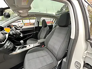 Used 2026 Peugeot 308 Active White - Interior and Exterior details 18
