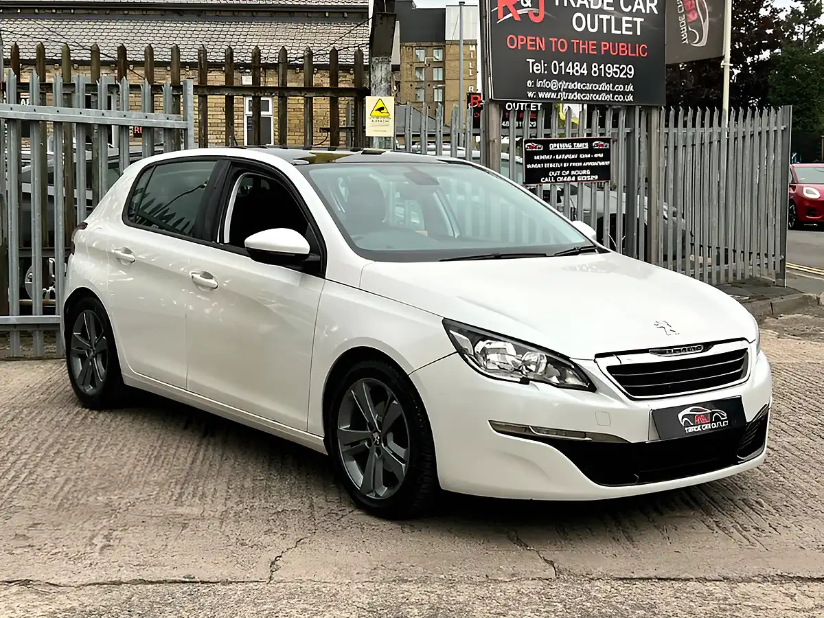 Used 2026 Peugeot 308 Active White - Interior and Exterior details 2