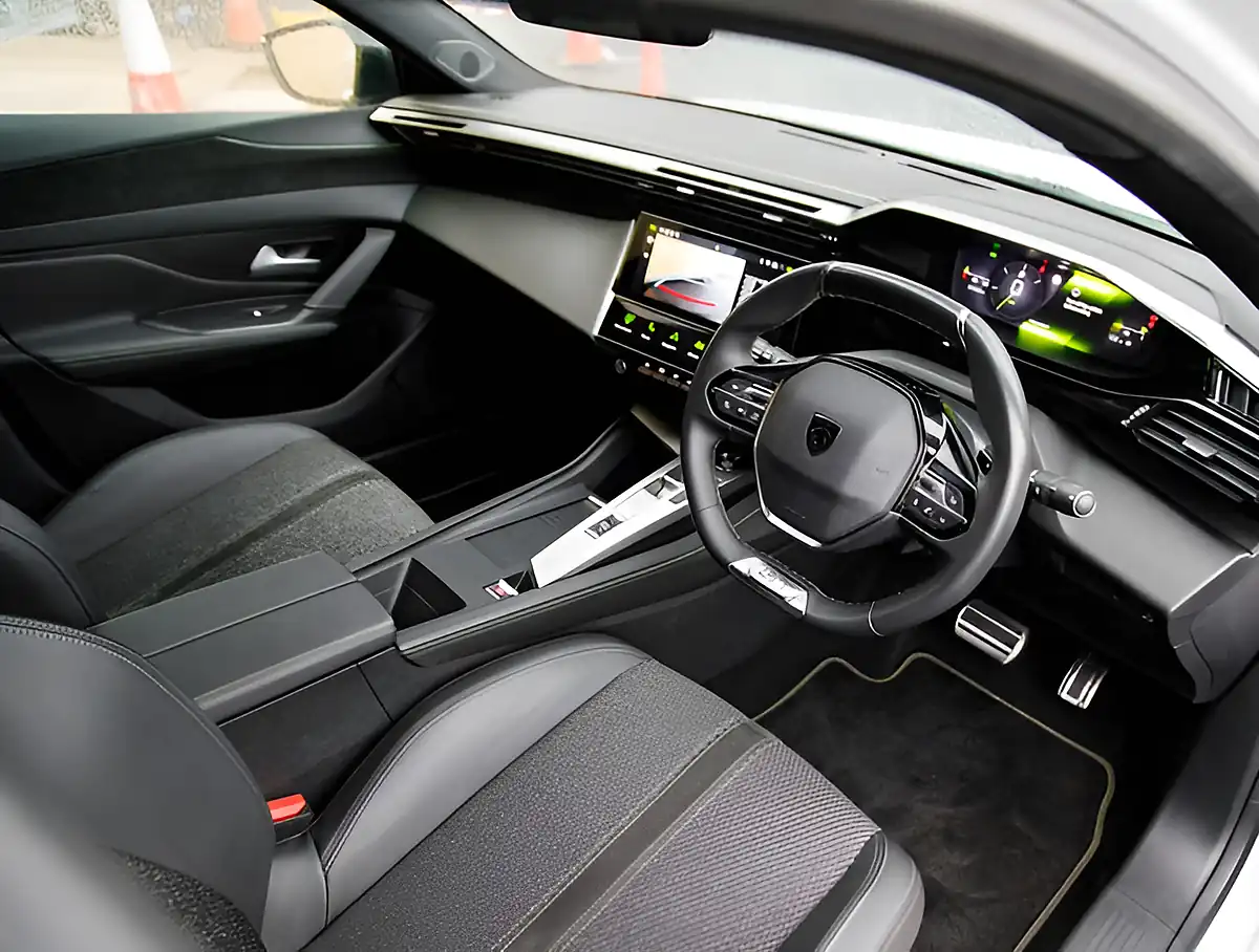 Used 2026 Peugeot 408 GT White - Interior and Exterior details 4