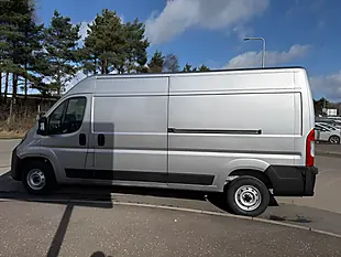 Used 2026 Peugeot Boxer Professional Grey - Interior and Exterior details 5