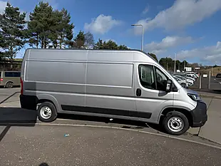 Used 2026 Peugeot Boxer Professional Grey - Interior and Exterior details 8