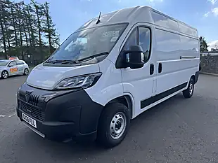 Used 2026 Peugeot Boxer Professional White - Interior and Exterior details 3
