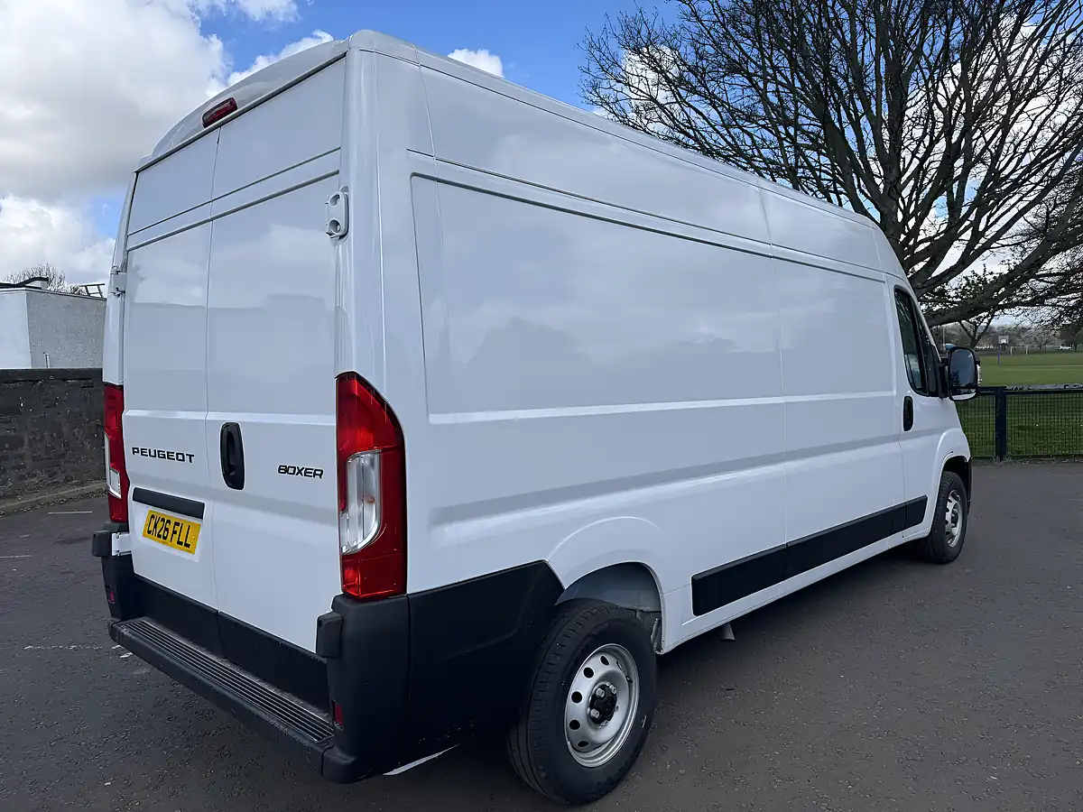 Used 2026 Peugeot Boxer Professional White - Interior and Exterior details 5
