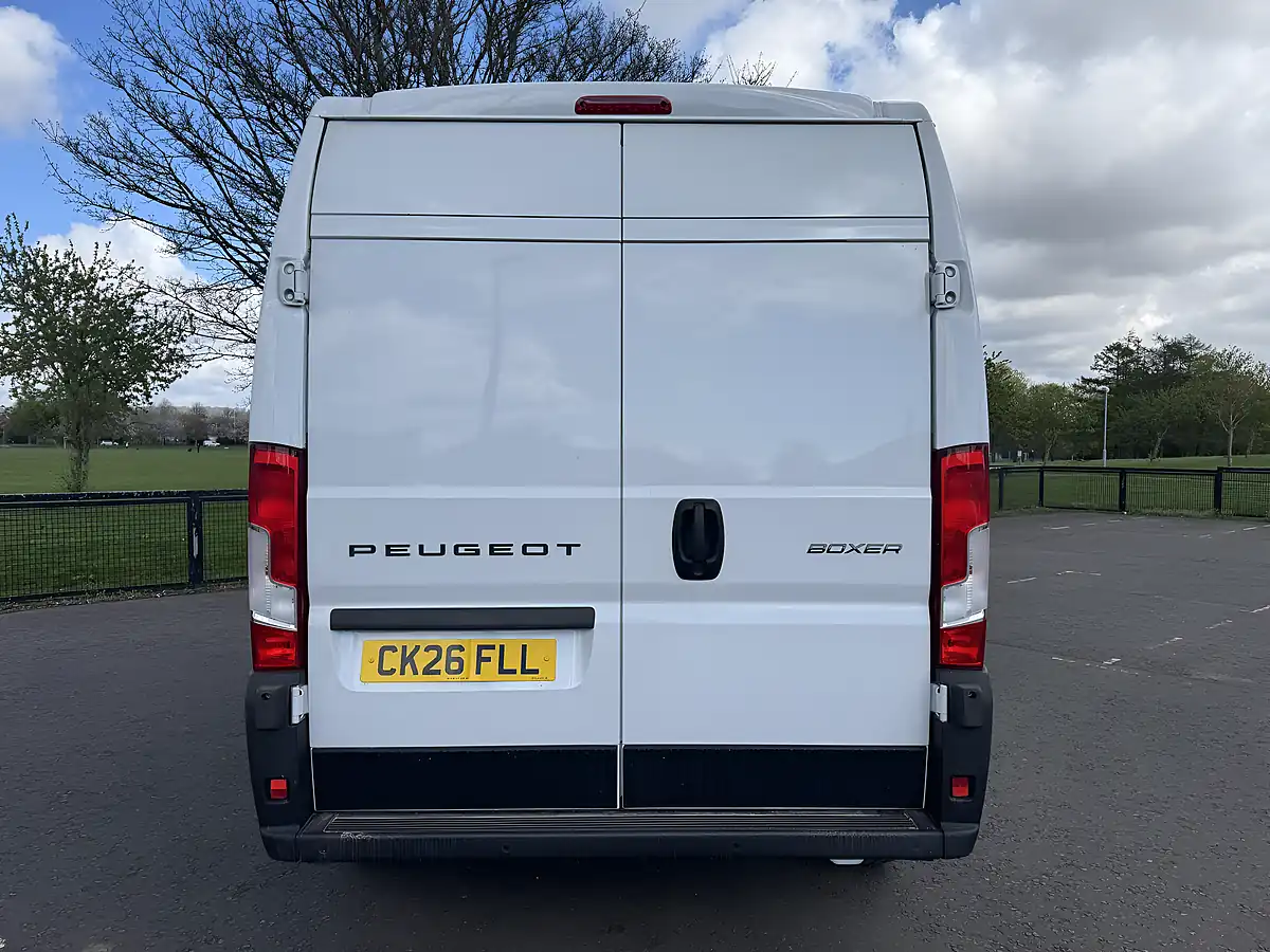 Used 2026 Peugeot Boxer Professional White - Interior and Exterior details 6