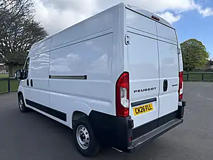 Used 2026 Peugeot Boxer Professional White - Interior and Exterior details 7