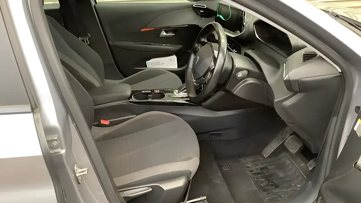 Used 2026 Peugeot E-208 Active Silver - Interior and Exterior details 14