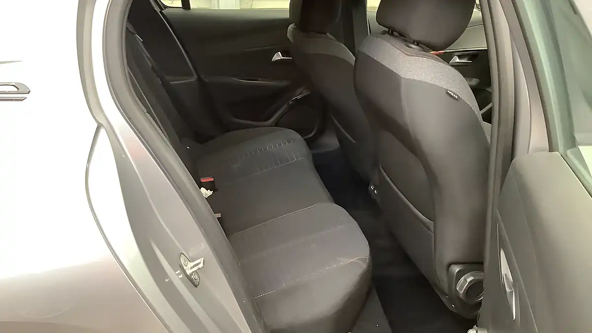 Used 2026 Peugeot E-208 Active Silver - Interior and Exterior details 17