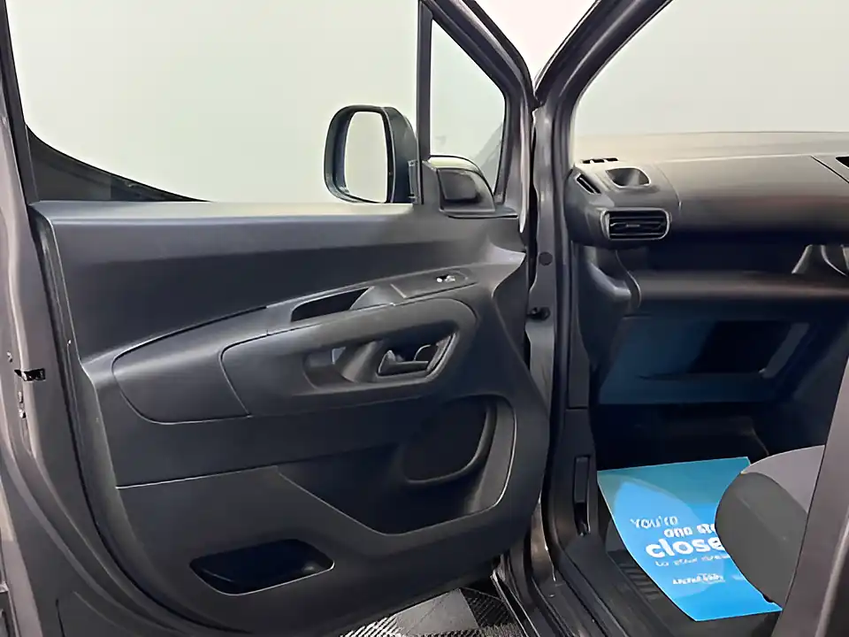 Used 2026 Peugeot Partner Professional L1 Blue Grey - Interior and Exterior details 16