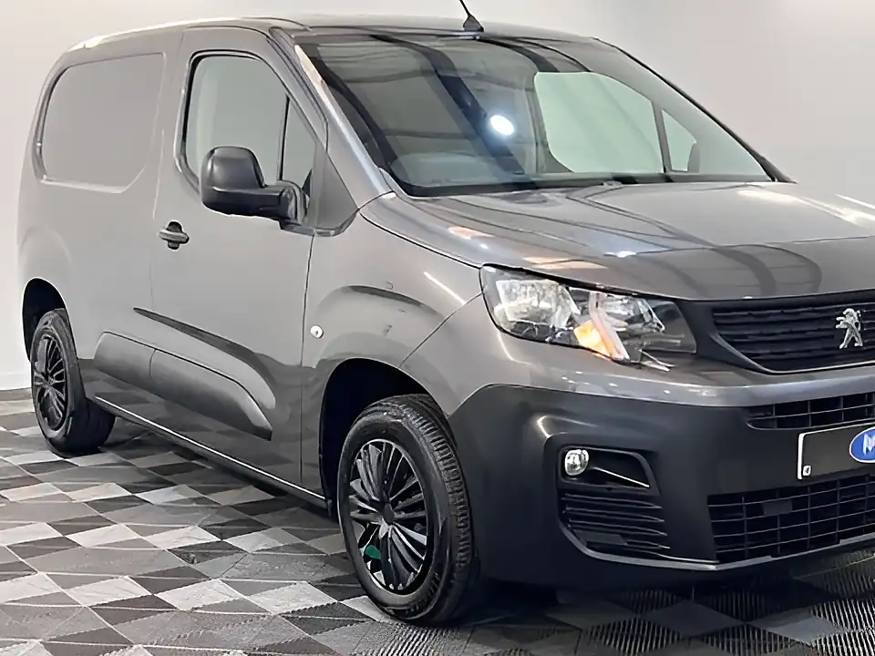Used 2026 Peugeot Partner Professional L1 Blue Grey - Interior and Exterior details 17