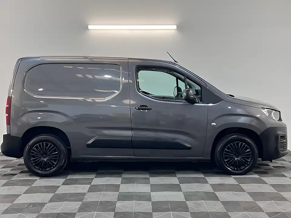 Used 2026 Peugeot Partner Professional L1 Blue Grey - Interior and Exterior details 2