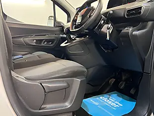Used 2026 Peugeot Partner Professional L2 White - Interior and Exterior details 13