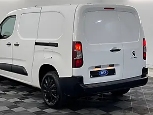 Used 2026 Peugeot Partner Professional L2 White - Interior and Exterior details 17