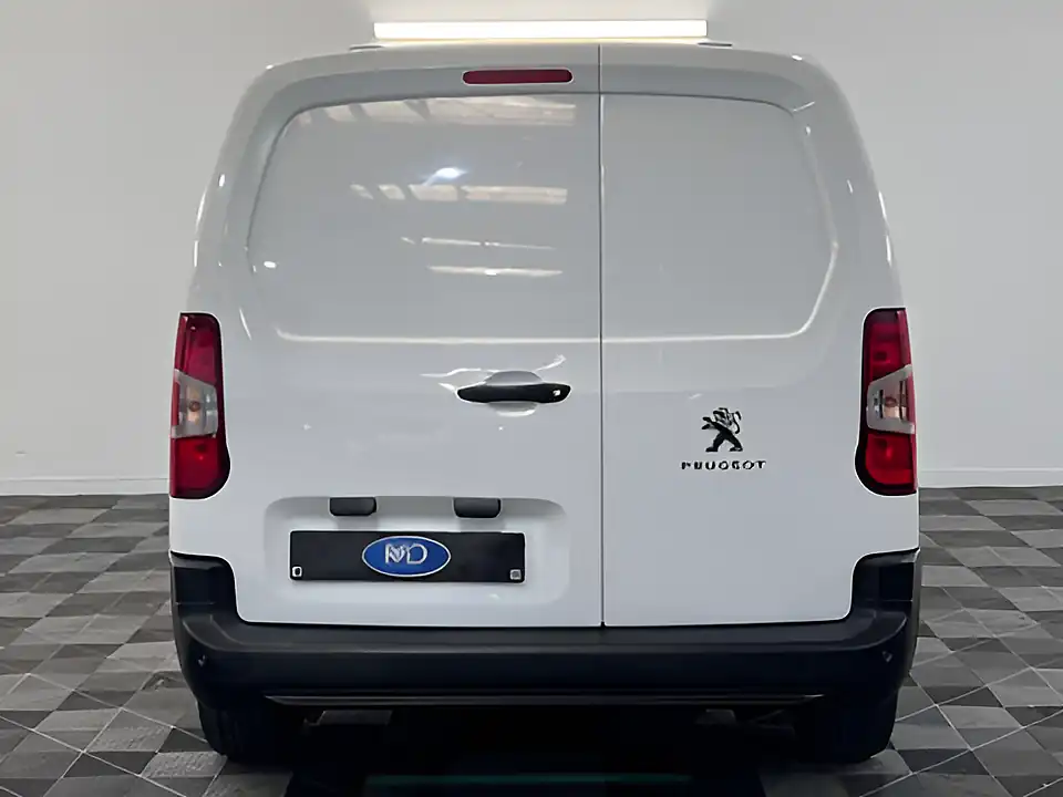 Used 2026 Peugeot Partner Professional L2 White - Interior and Exterior details 5