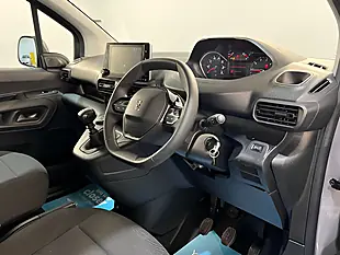 Used 2026 Peugeot Partner Professional Premium+ Cumulus Grey - Interior and Exterior details 13