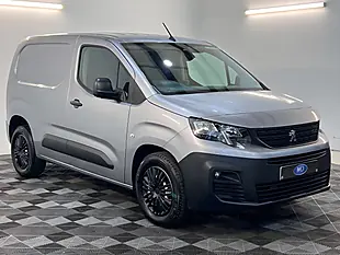 Used 2026 Peugeot Partner Professional Premium+ Cumulus Grey - Interior and Exterior details 20