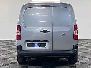 Used 2026 Peugeot Partner Professional Premium+ Cumulus Grey - Interior and Exterior details 5