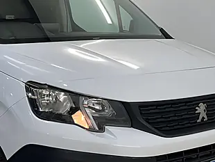 Used 2026 Peugeot Partner Professional Premium+ Ice White - Interior and Exterior details 18