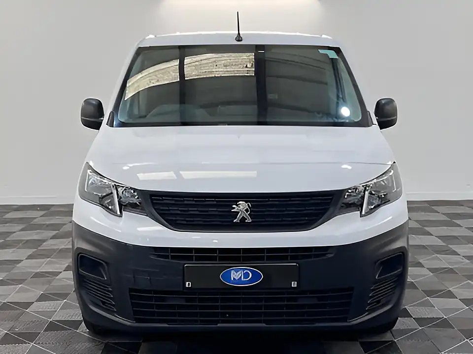 Used 2026 Peugeot Partner Professional Premium+ Ice White - Interior and Exterior details 9