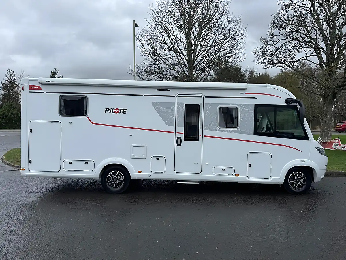 Used 2026 Pilote a-Class End Bedroom - Front View