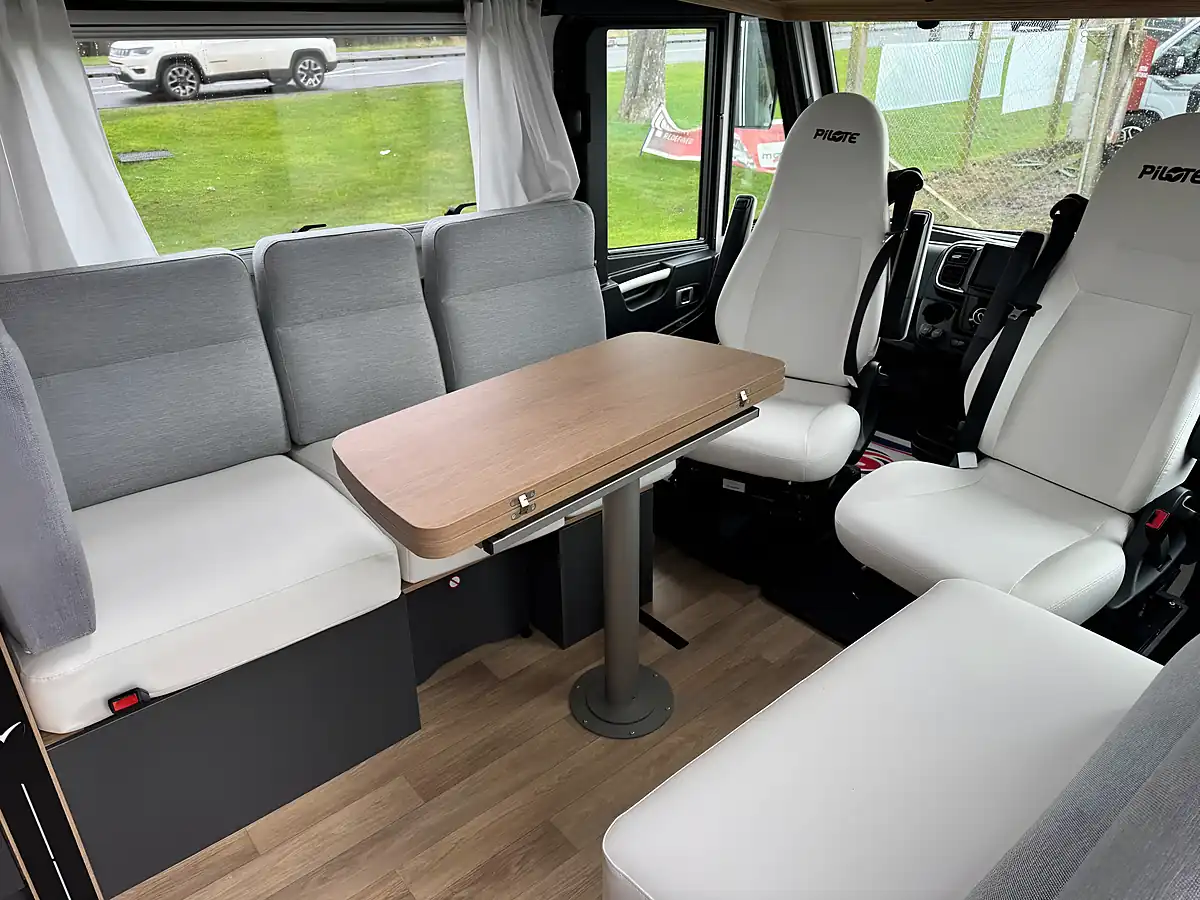 Used 2026 Pilote a-Class End Bedroom - Interior and Exterior details 14